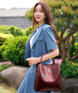 Leisure Three Layer Large Capacity Women's Shoulder Bag